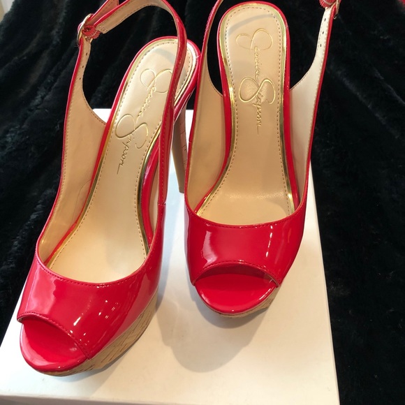 Platform - Picture 2 of 7